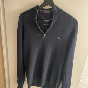 Lexington halfzip - Använd fåtal gånger, som nyskick. Storlek M Nypris 1400kr