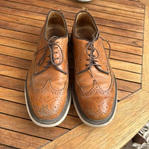 Gant skinsko - Snygga bruna Gant sko i skin