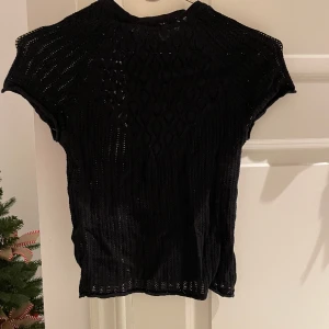 Cool tröja🤩🤩 - Så fin men kommer tyvärr inte till användning!! Bra skick❣️