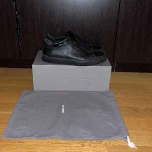 Axel Arigato Skor - 7/10,42