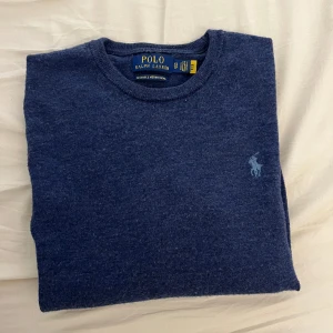 Ralph lauren tröja - Säljer en riktigt snygg Ralph lauren tröja i 100% marinoull för endast 299kr