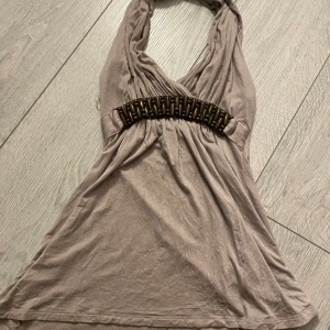 Halter Strap Tröja  - Jättefin y2k beige tröja, passar S-M