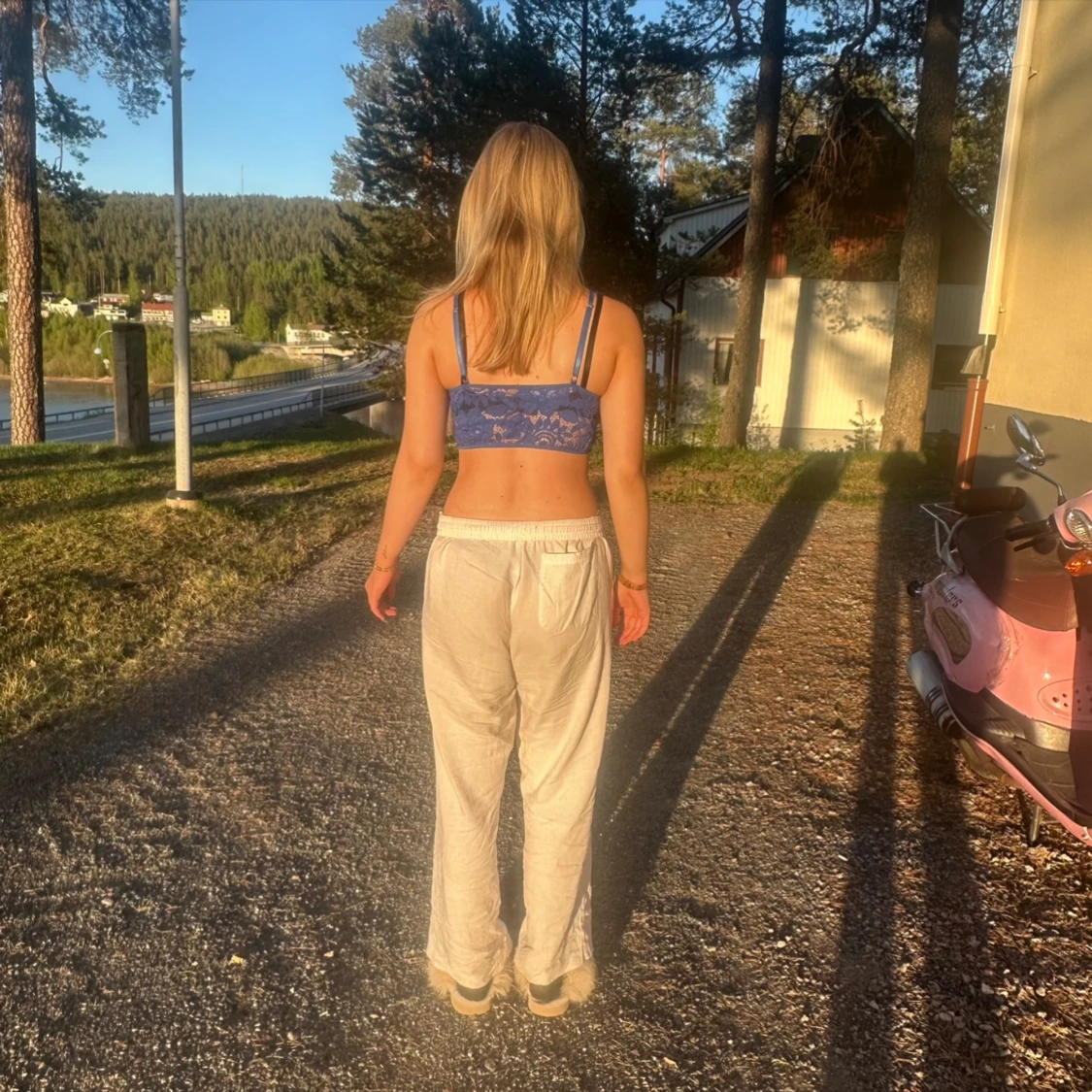 Blått spets linne - 90