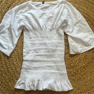 Sthlm stil tröja  - Helt oanvänd tröja i storlek xs/s/🤍🤍