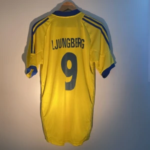 Fredrik Ljungberg Landslagströja - Bra skick storlek L