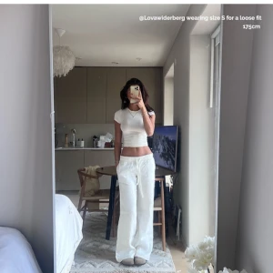 Alobha label linnebyxor  - Säljer dess otroligt snygga linne byxorna från alobha label, den nya modellen. Använda Max 2 gånger då de inte passade mig så bra💗nypris 899