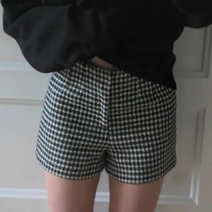 Shorts - Så snygga shorts, perfekta till sommaren🙌🏼🙌🏼 skulle säga lite små i stoleken!