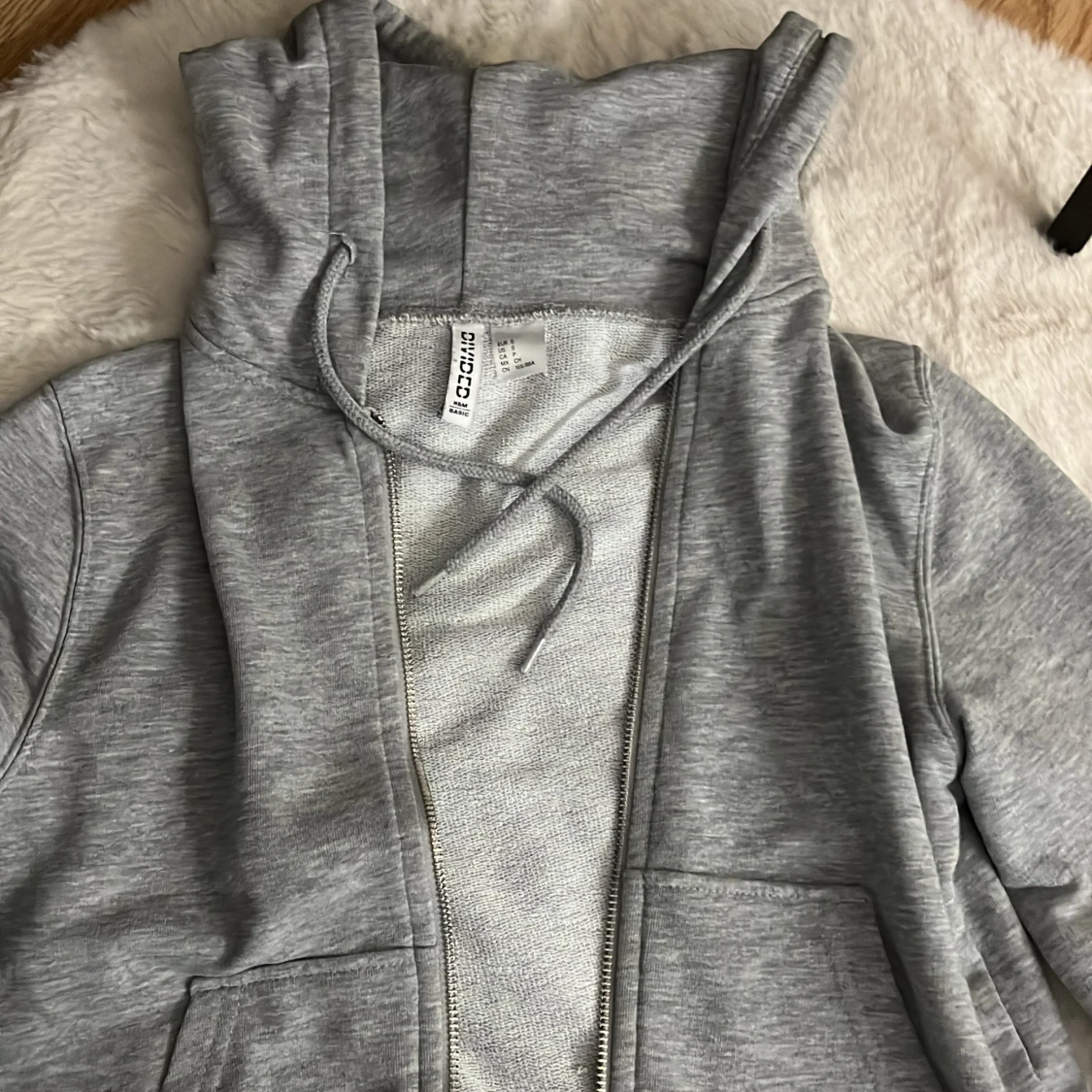 Grå hm tröja  - 92