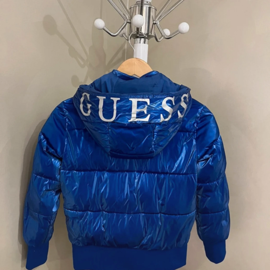 GUESS blå vinterjacka  - 90