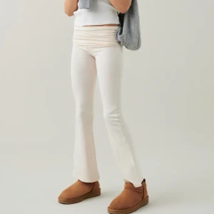 yoga pants - beige/vita yoga pants från gina young, använt en gång🩷