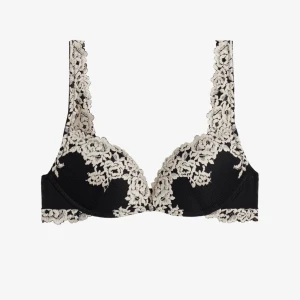 Intimissimi bh  - Intimissimi bh i 70B jag säljer den för att den inte passar så bra längre💕💕den är använd men fortfarande i jättebra skick💕💕skriv om ni är intresserade eller har frågor