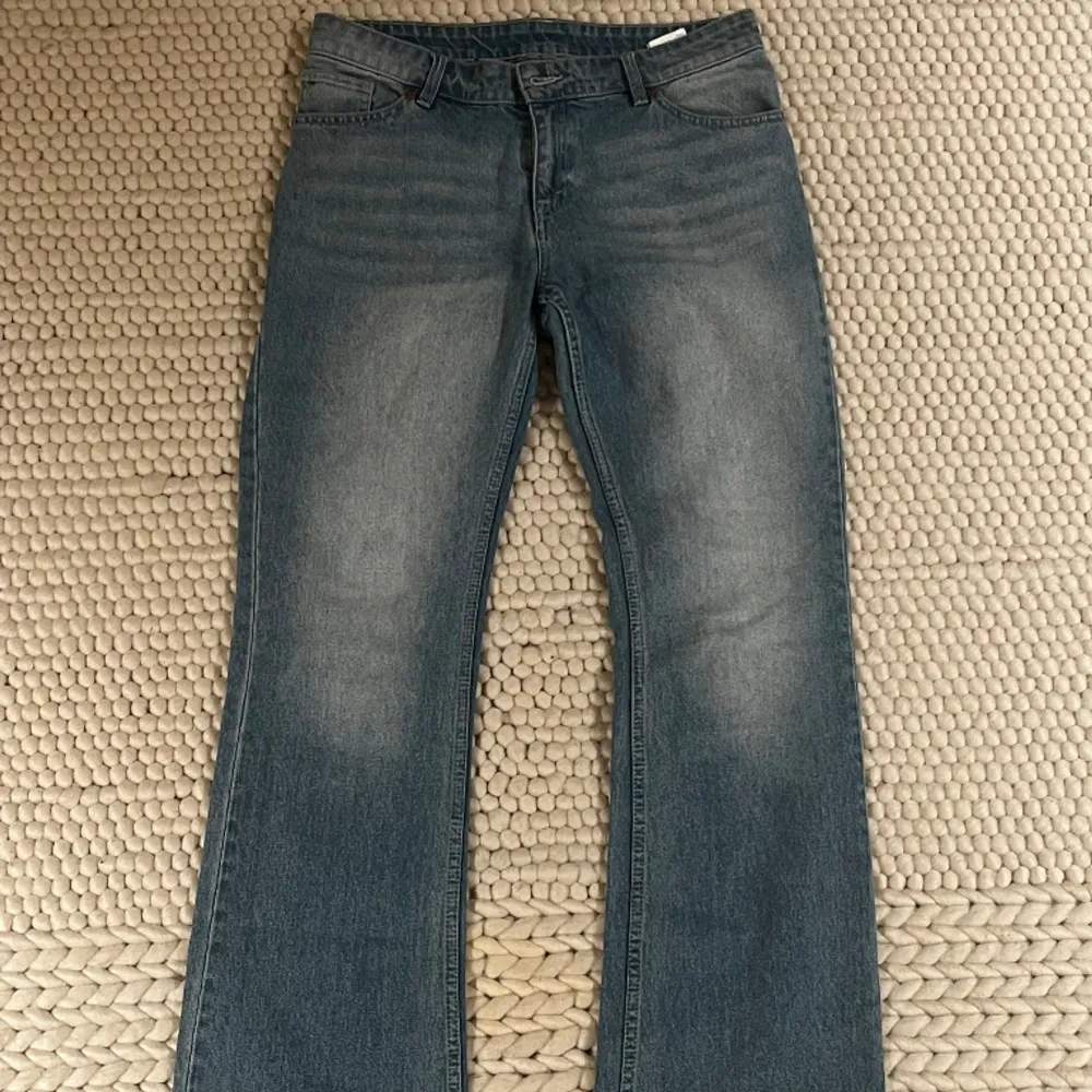 Storlek 29, bootcut. Jeans & Byxor.