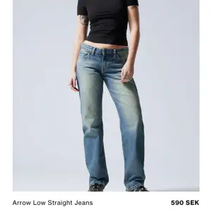 Lågmidjade arrow straight jeans från Weekday. Storleken är W28 L32. Nästan aldrig använda.