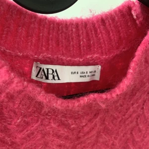 Stickad väst - Stickad väst från Zara, fint skick!