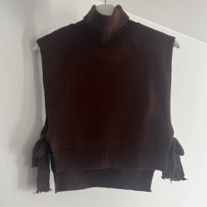 Väst - Stickad väst från shein i brun färg