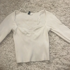 Tajt topp - Tajt vit topp från hm 