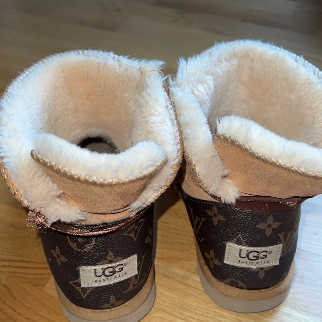 Ugg  - 90
