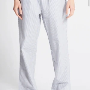Pyjamasbyxor 🤍🩵 - Jätte fina pyjamas byxor 🩵🤍