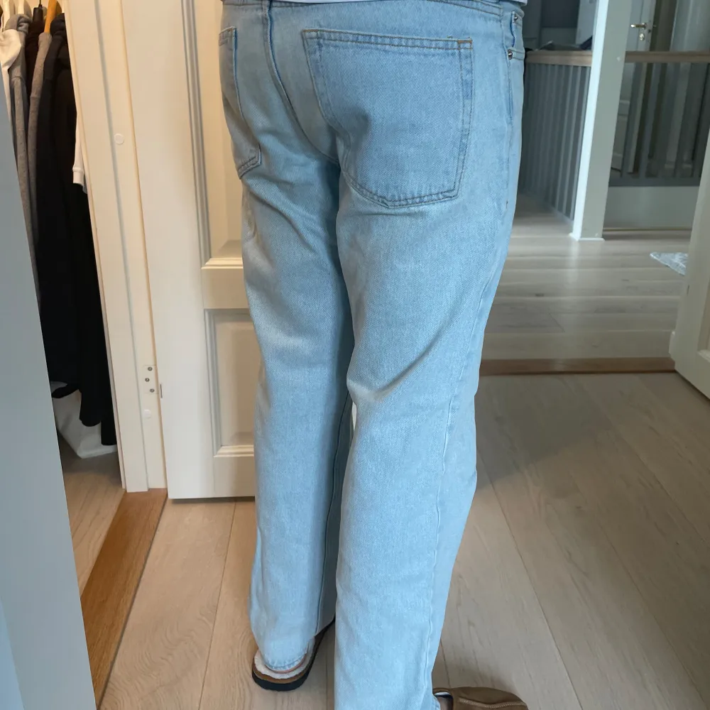 Snygga ljusblå jeans från Junkyard i storlek 29! 250kr+frakt☺️. Jeans & Byxor.