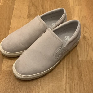 Skor  - Bra skick använda några gånger bara. Kom privat för mer info MVH Elliot😊