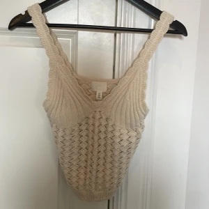 Topp - As snygg topp som är stickad!!!