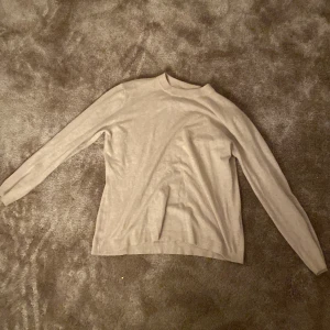 Brun mjukis tröja - Brun mjukis, storlek M, aldrig använd