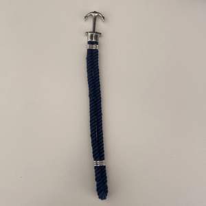 Säljer detta fräscha paul hewitt armband. Perfekt nu till sommarn och passa alla outfits.köpt för 300kr på deras hemsida