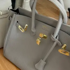 ”Hermes Birkin” Helt ny! Väskan är inte äkta.