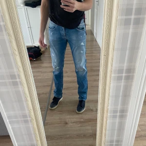 Replay Grover 573 - Nya replay Grover 573. Nypris 1799kr.