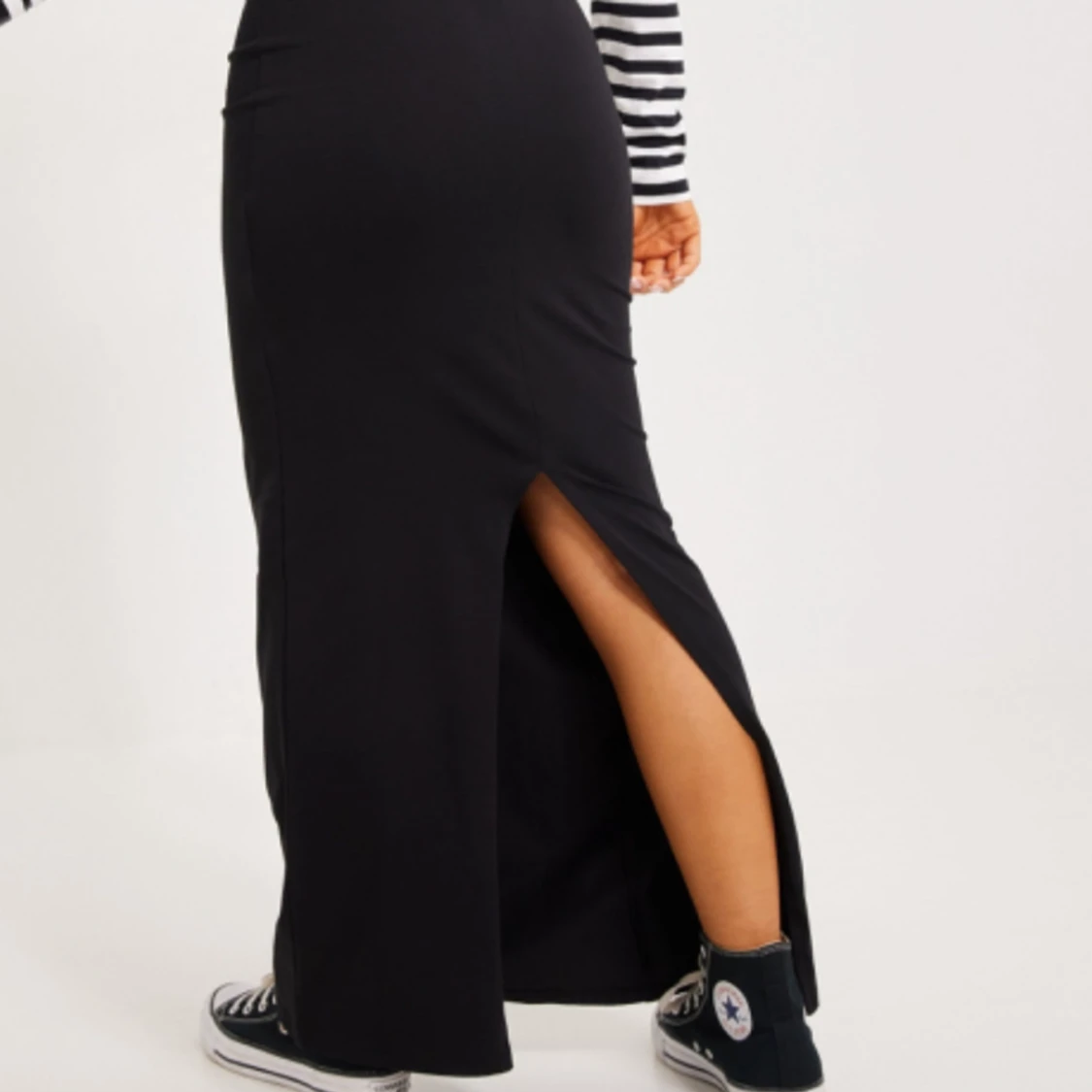 Lågmidjad långkjol - 91