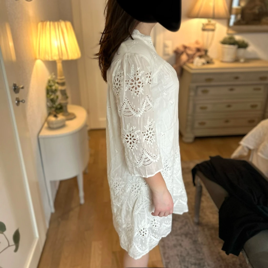 Krämvit spets klänning 🤍 - 90