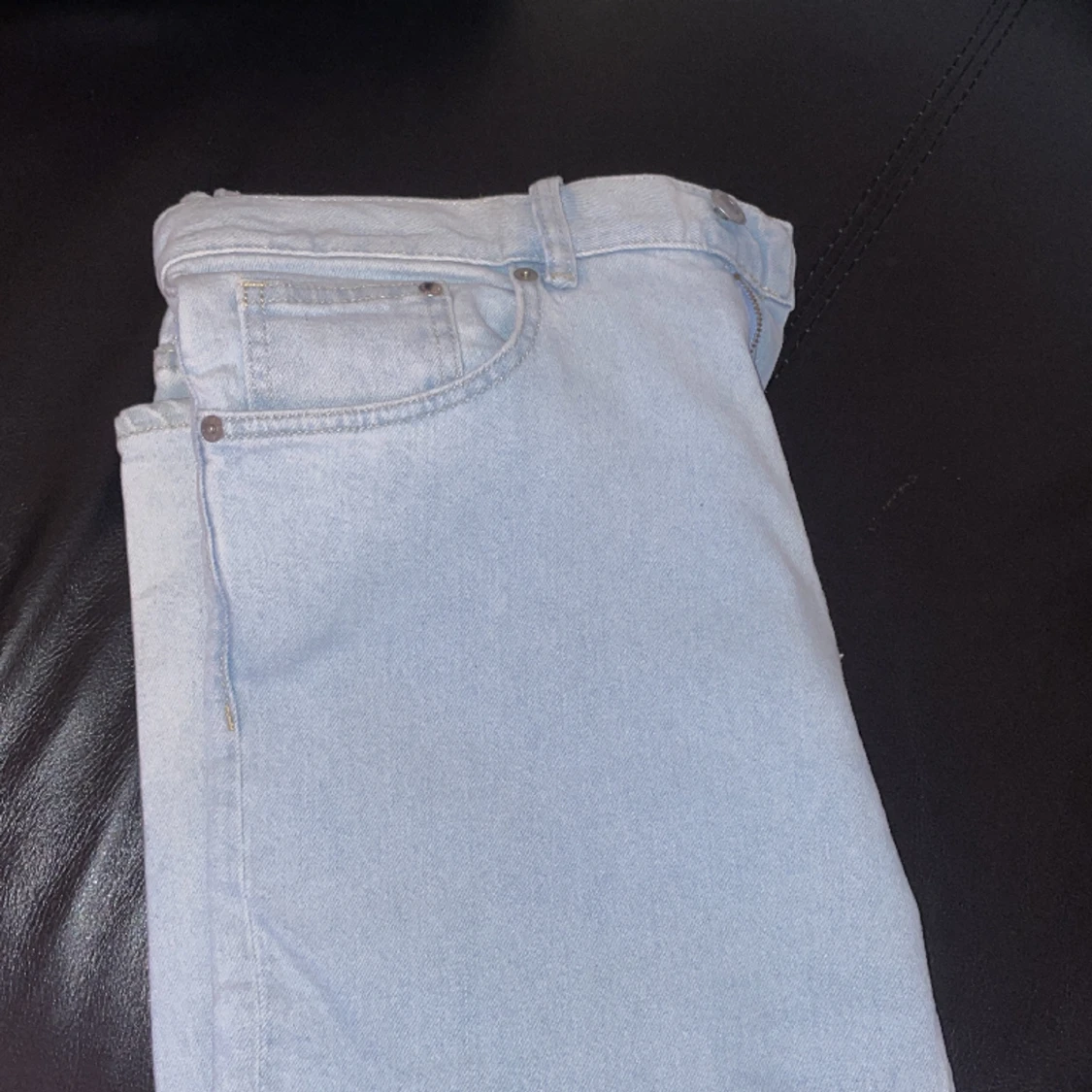 Ljusblåa Jeans - 91