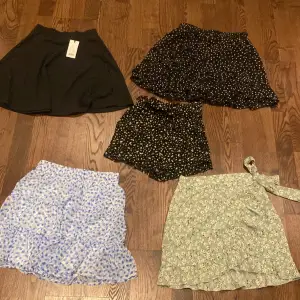  Säljer fyra stolar och ett par shorts. Alla är oanvända och en har till och med lappen kvar. Storleken är allt från XXS till M så skriv om ni intresserade så kan jag berätta storleken. 50kr styck