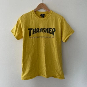 Två Thrasher T-shirts - Båda i bra skick. Priset är för båda. Båda passar M