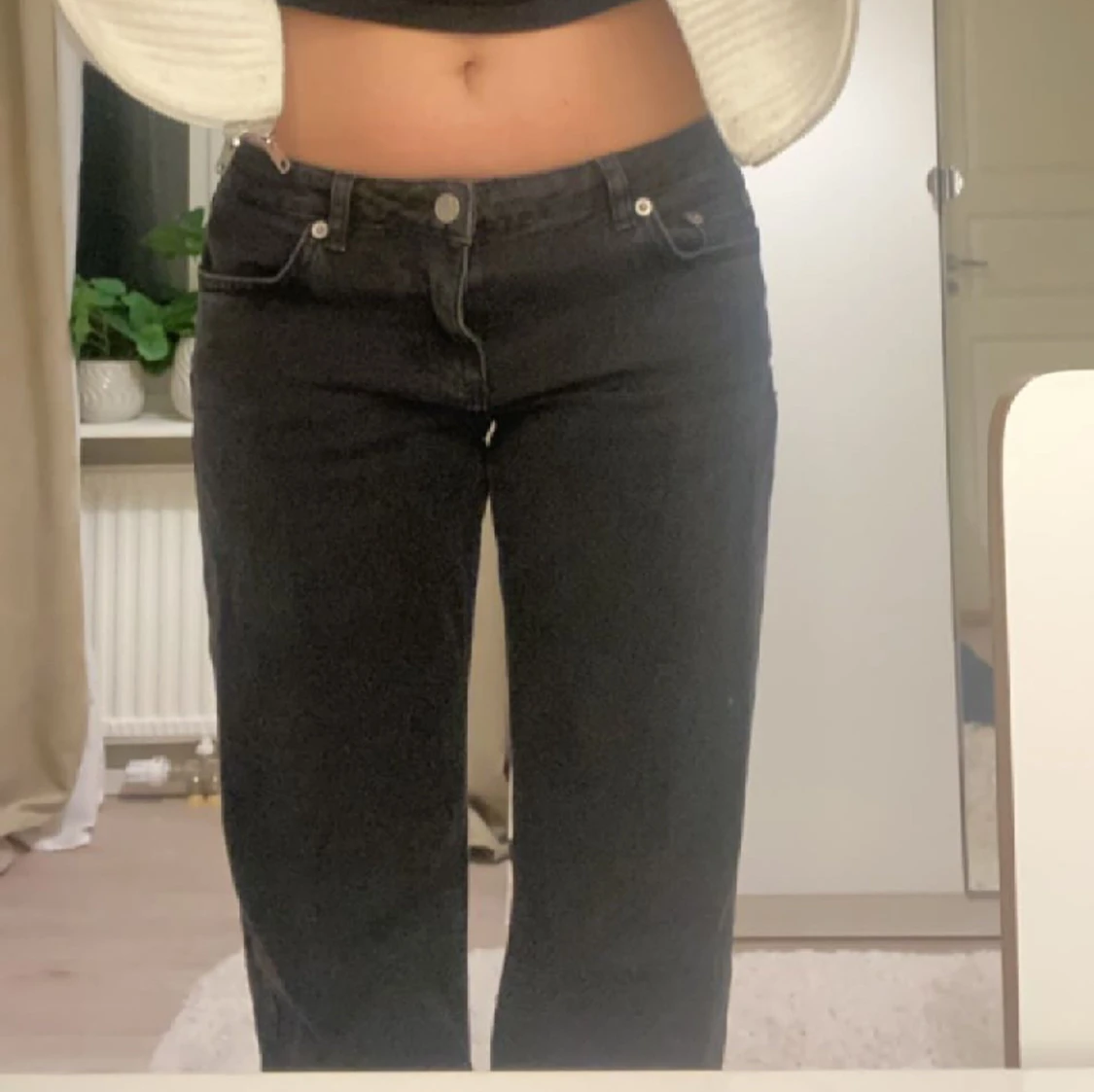 Lågmidjade svarta jeans  - 90