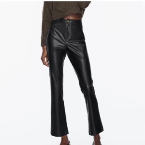 Bootcut Skinnbyxor  - Skit sygga bootcut Skinnbyxor ifrån zara, slutsålda! 