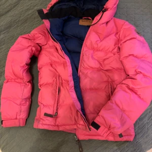Dunjacka Jackson Hole Originals - XS, 100% gåsdun, rosa, gott skick