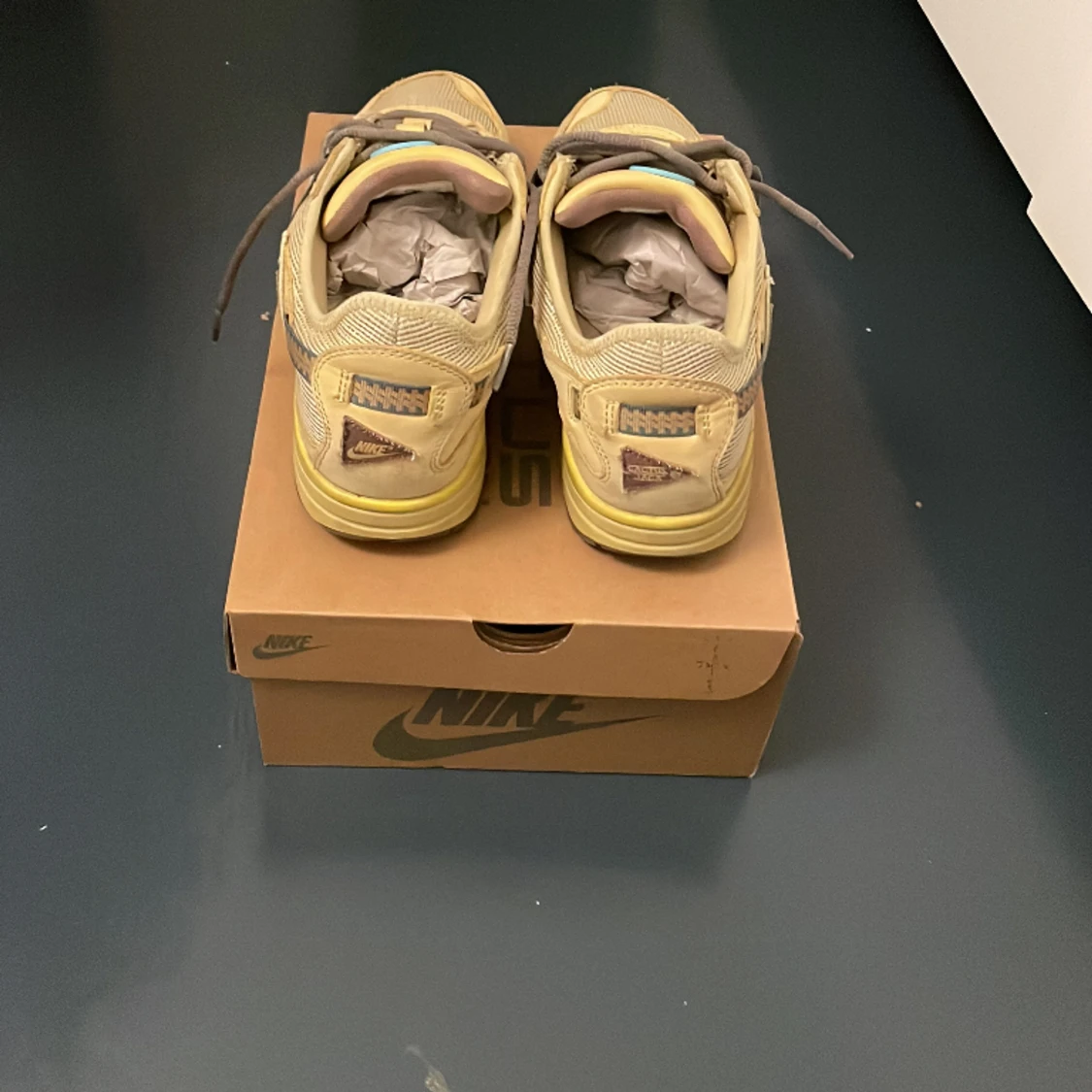 Travis scott air Max 1 ”saturn gold” - 91