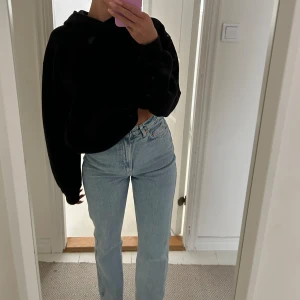 Weekday jeans - Säljer mina ”Rowe” weekday jeans då dem inte kommer till användning 