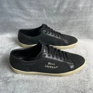 Saint Laurent Skor - Saint Laurent SL/06, storlek 44, fint skick 9/10, box finns