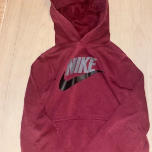 Nike hoodie 137-147 cm - Skick 7/10 