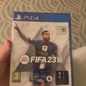 FIFA 23 - Tjena! Jag säljer mitt FIFA 23 då jag sparar pengar, vid intresse hör av dig! Pris kan diskuteras☺️ funkar endast på PS4