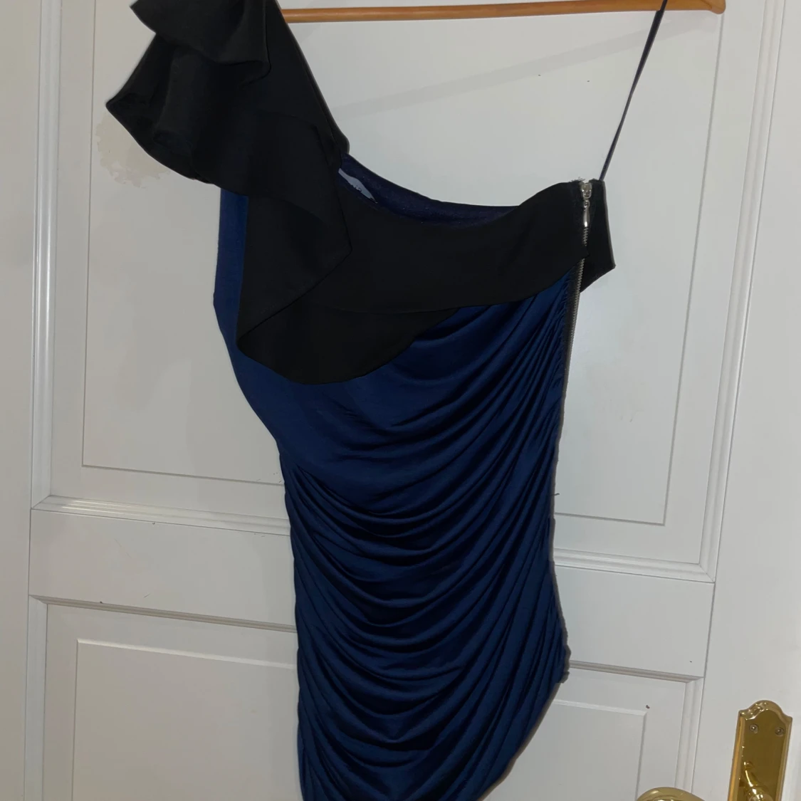 tröja från oklar butik. köpt för 399 - 90