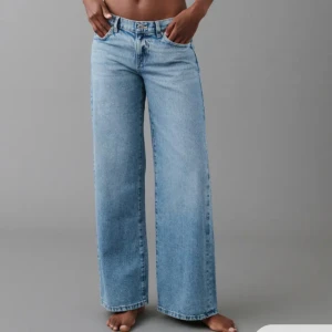 Low wide jeans - Knappt använda, slutsålda jeans från Gina 💕💕