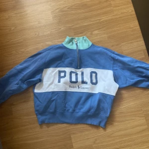 Ralph lauren sweatshirt - Croppad ralph lauren sweatshirt! 