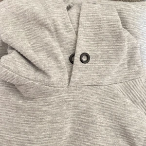 Hoddie - Det är Hoddie vet inte vart den är ifrån 