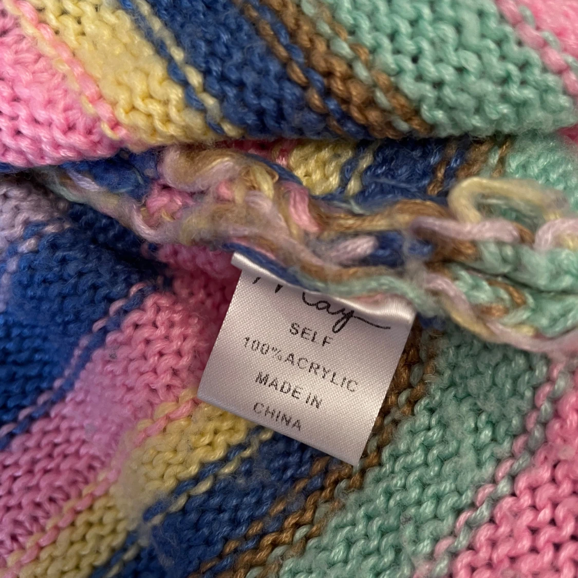 Stickad sommarkofta 🌈 - 91