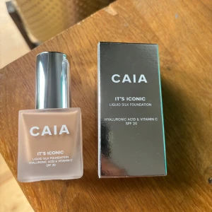  Caia foundation  -  ”It’s iconic” foundation från Caia. Färgen 2C