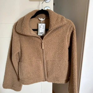 Teddy jacka  - Aldrig använt jätte populär 