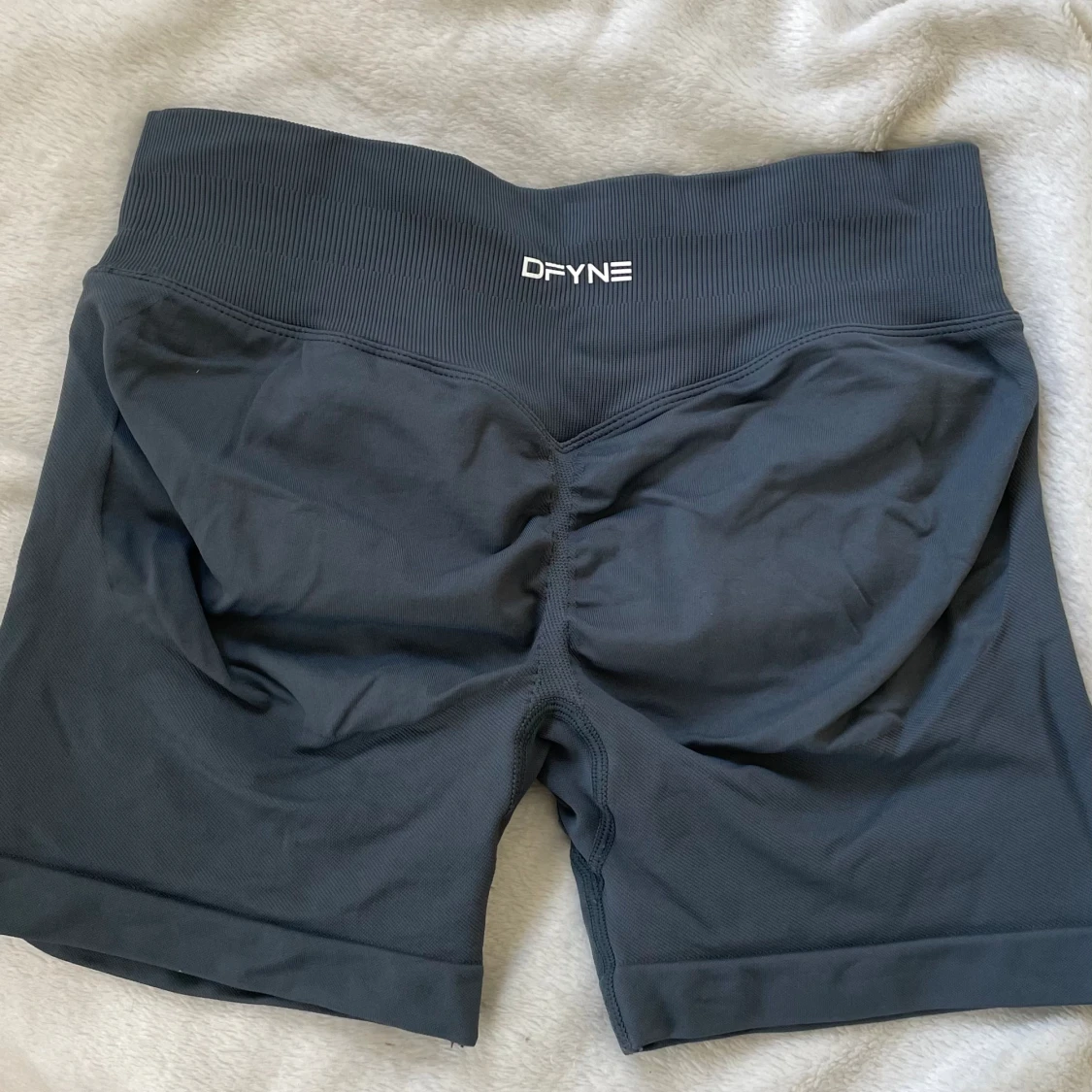 Dfyne shorts  - 90